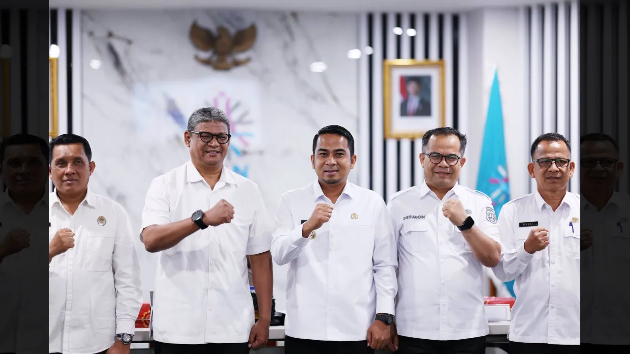 Walikota Solok Ramadhani bersama Wakil Kepala BKN  RI, Suharmen